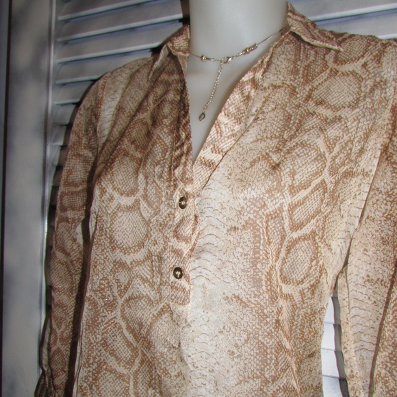Sold-- Limited sm snakeskin pattern - Picture 5 of 8